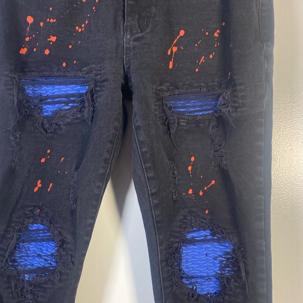 Stylish Repaired Paint Black and Blue Distressed Skinny Jeans - Picture 3 of 9